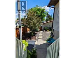 1004 13 Street SE - photo 4
