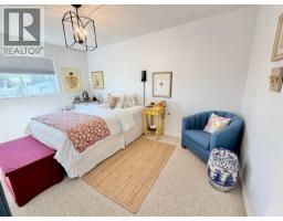 1004 13 Street SE - photo 14