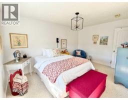 1004 13 Street SE - photo 15