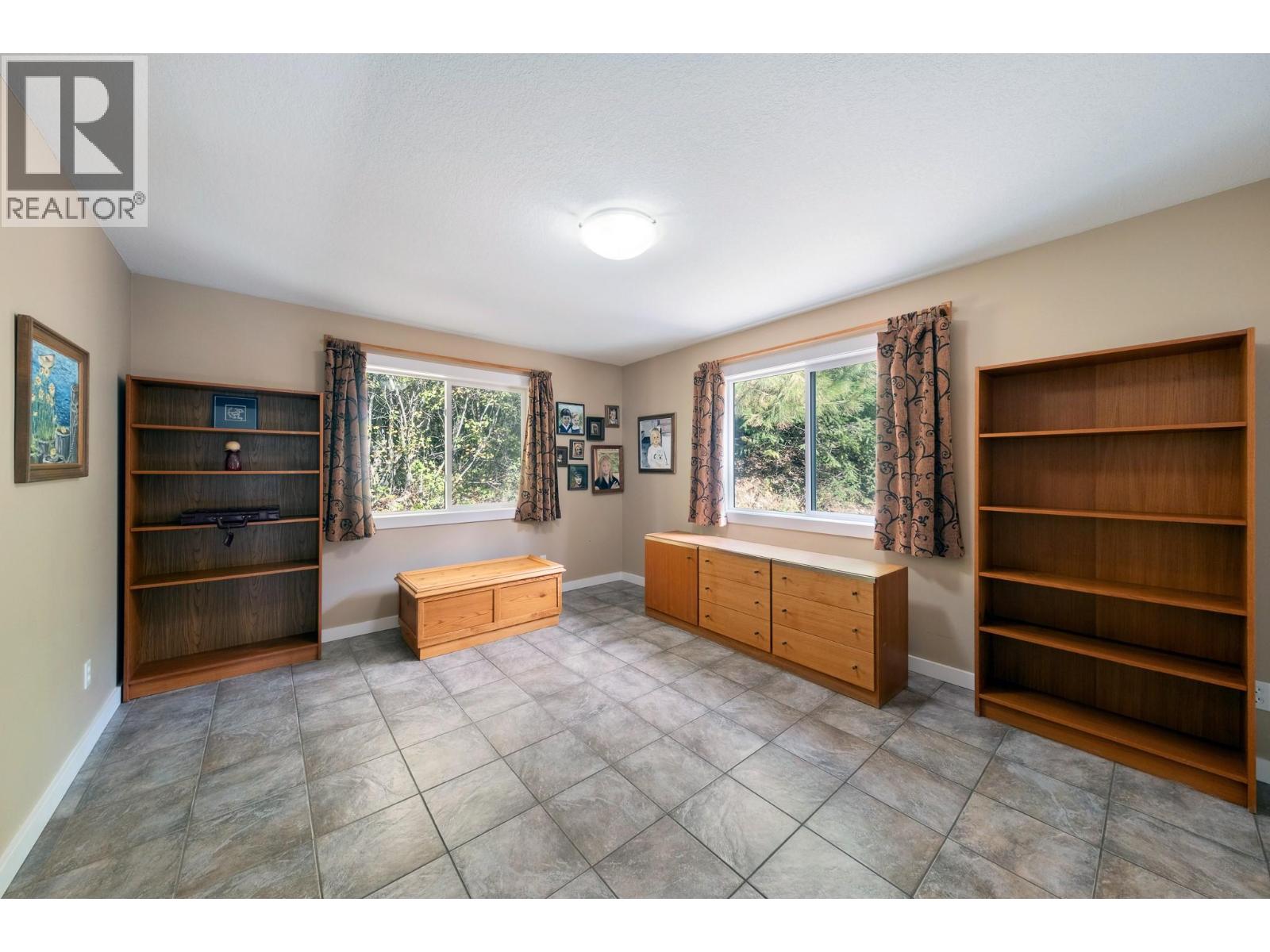 1249 Creighton Valley Road - 20