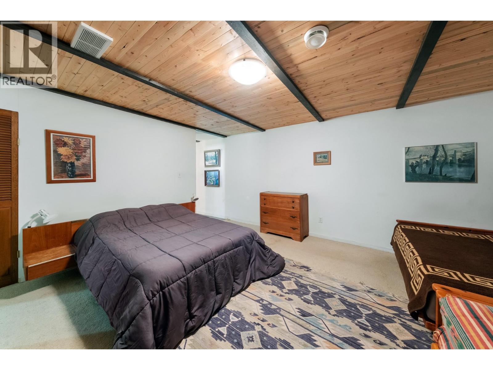 1249 Creighton Valley Road - Image 33