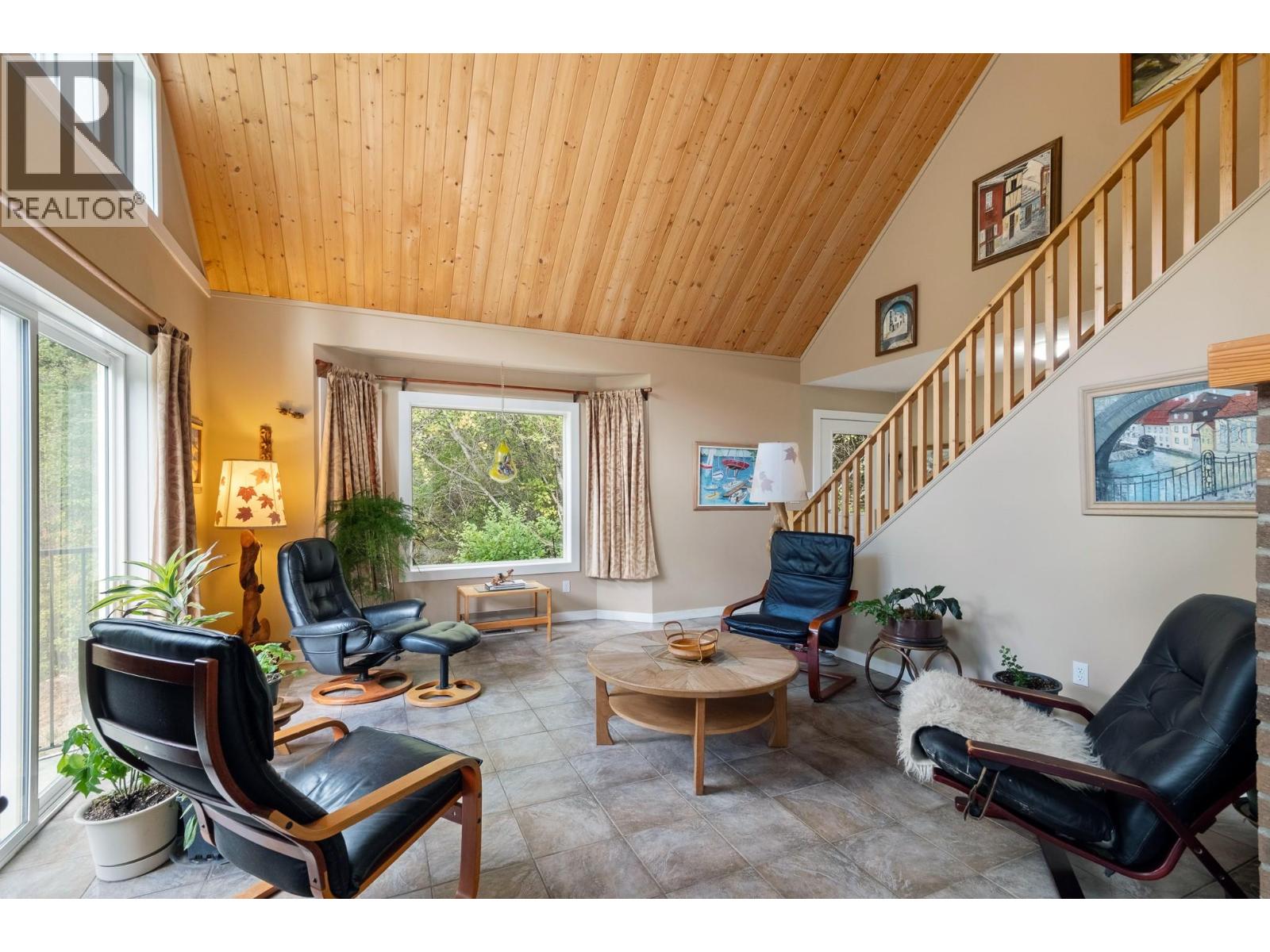 1249 Creighton Valley Road - Image 15