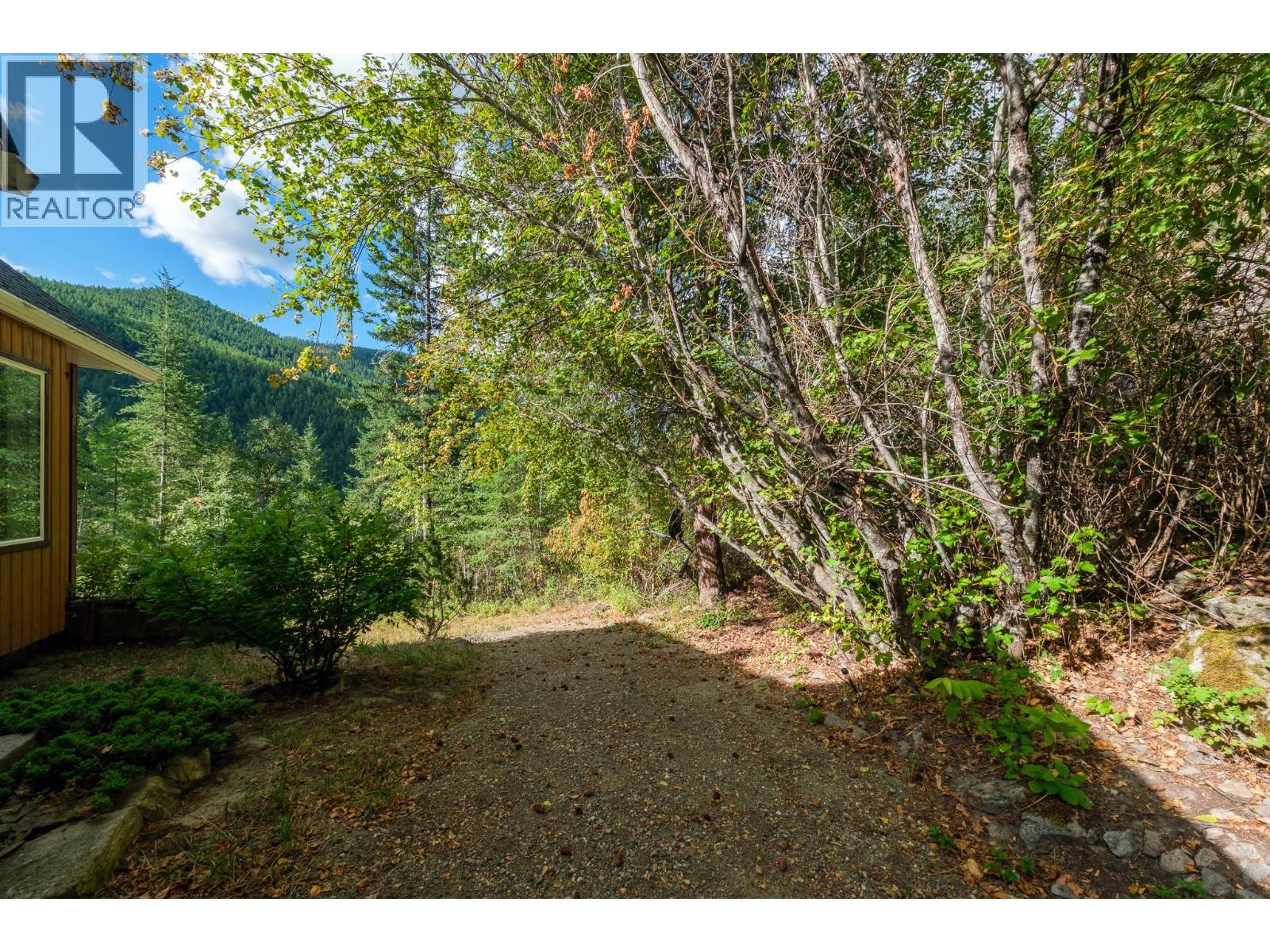 1249 Creighton Valley Road - Image 44