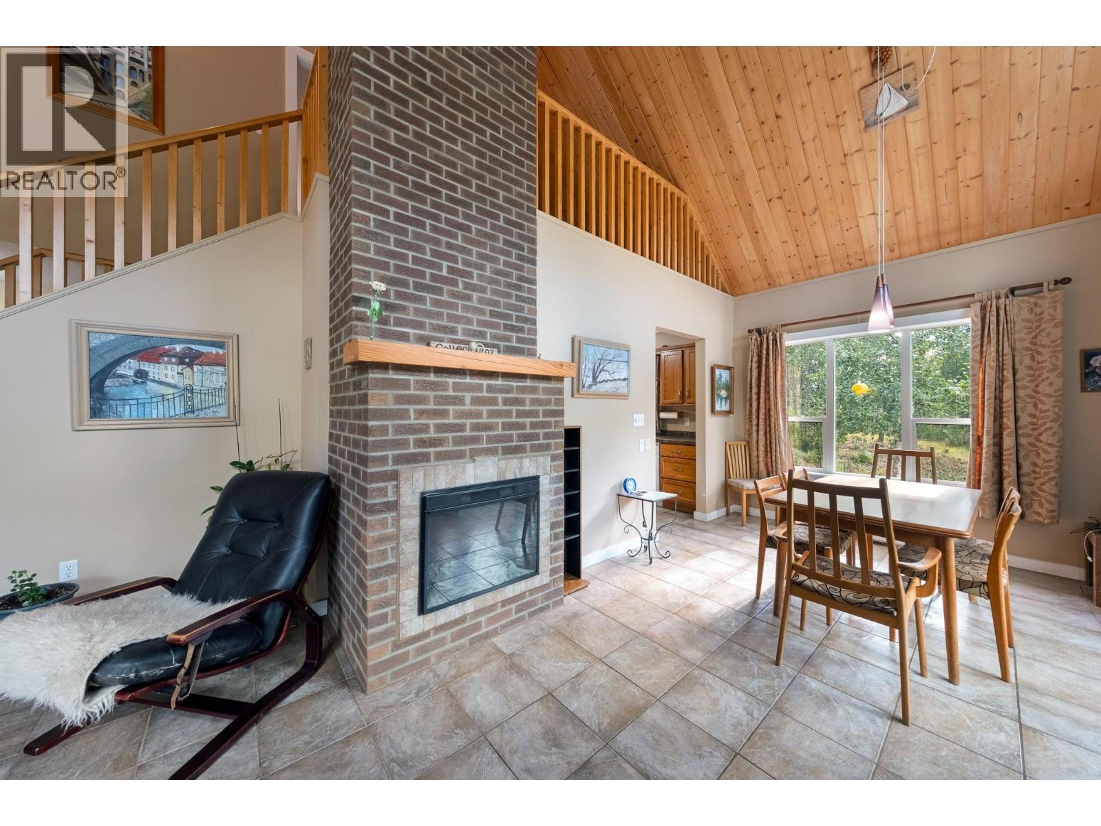 1249 Creighton Valley Road - Image 14