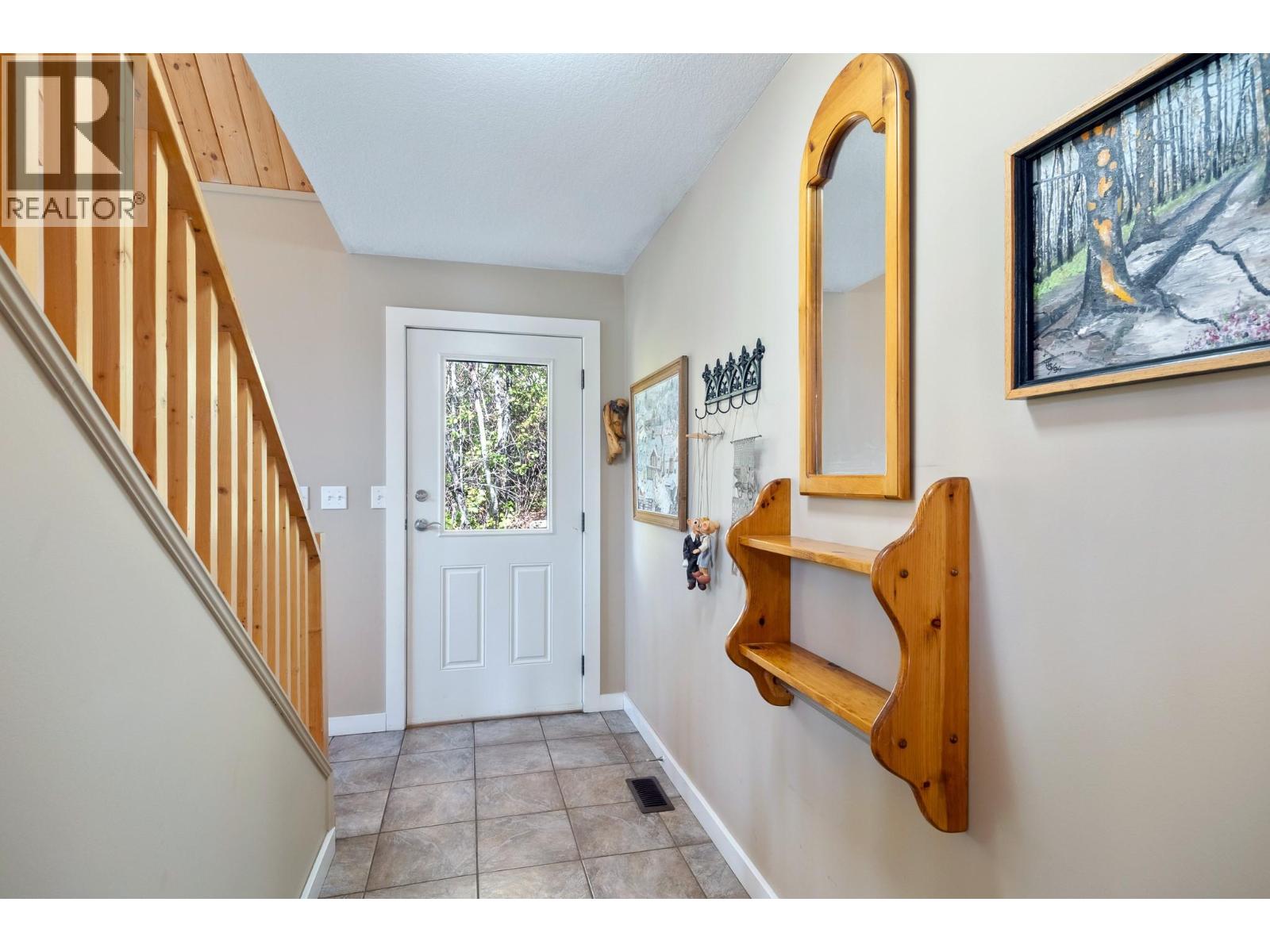 1249 Creighton Valley Road - Image 11