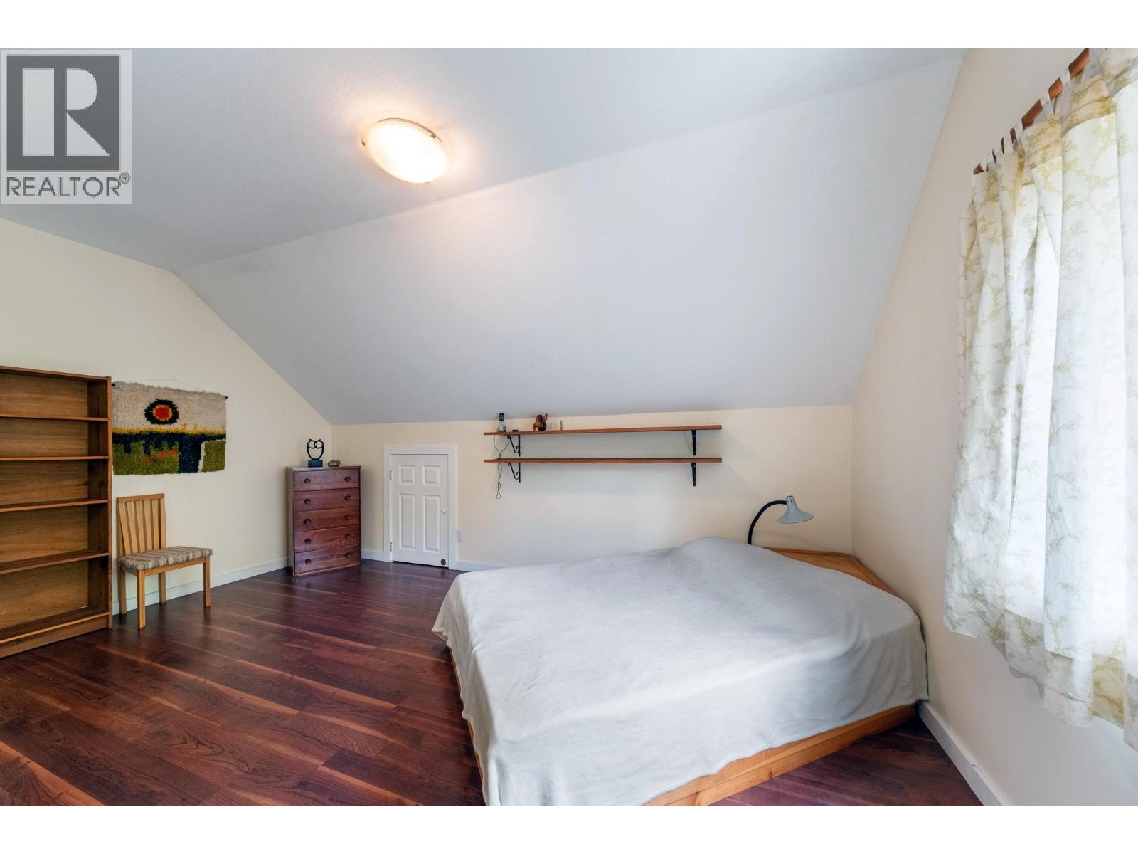 1249 Creighton Valley Road - Image 25