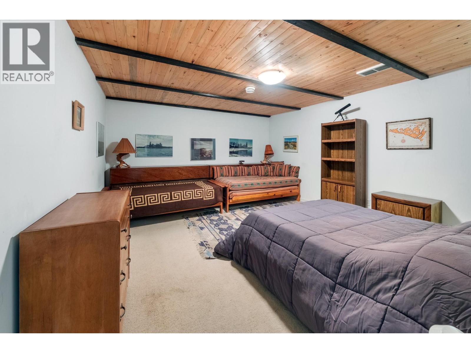 1249 Creighton Valley Road - Image 34