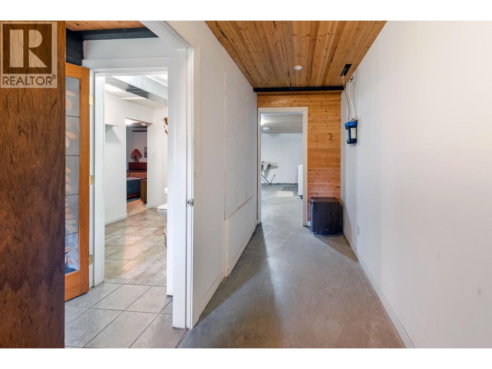 1249 Creighton Valley Road - 36