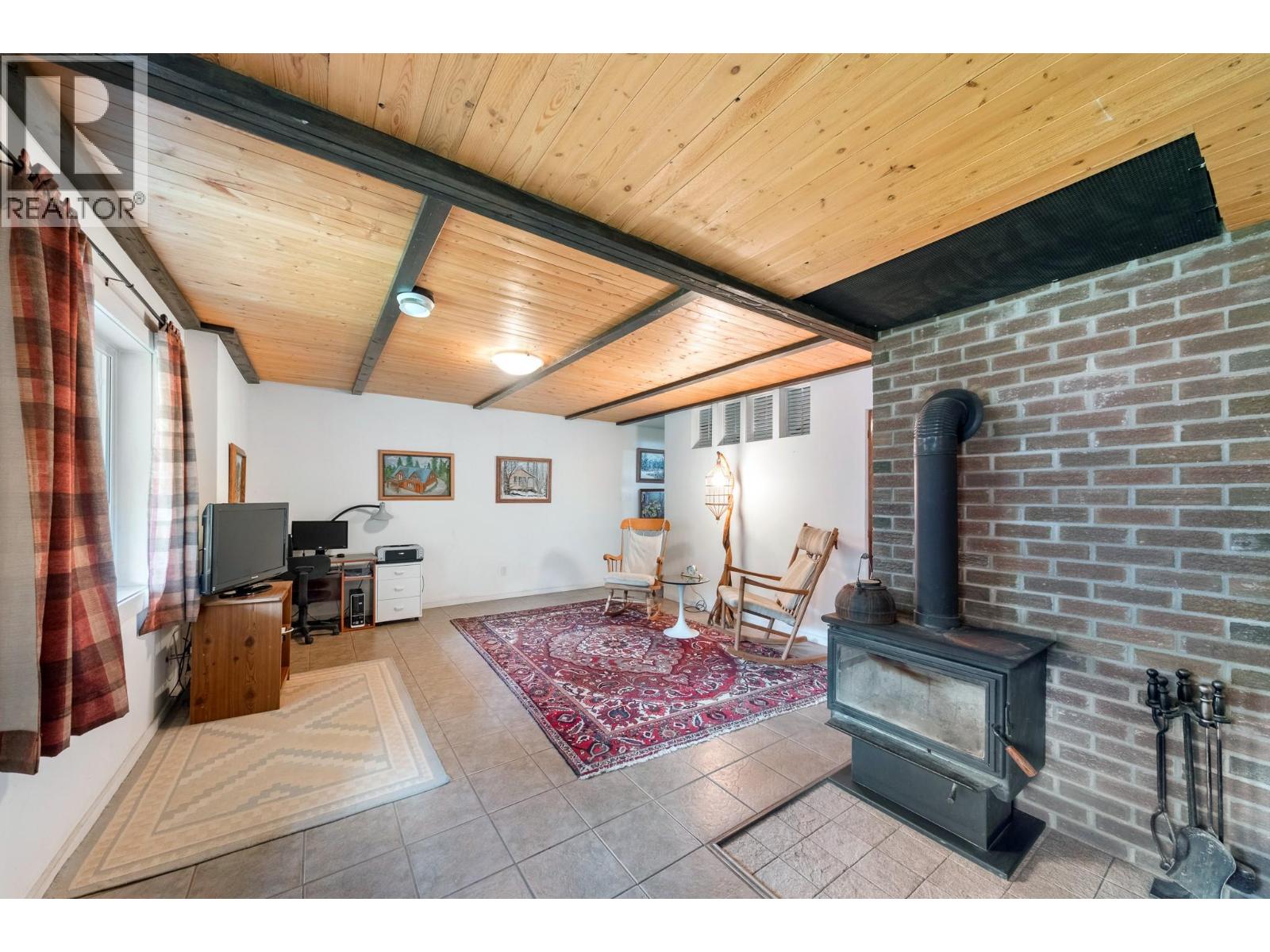 1249 Creighton Valley Road - Image 30