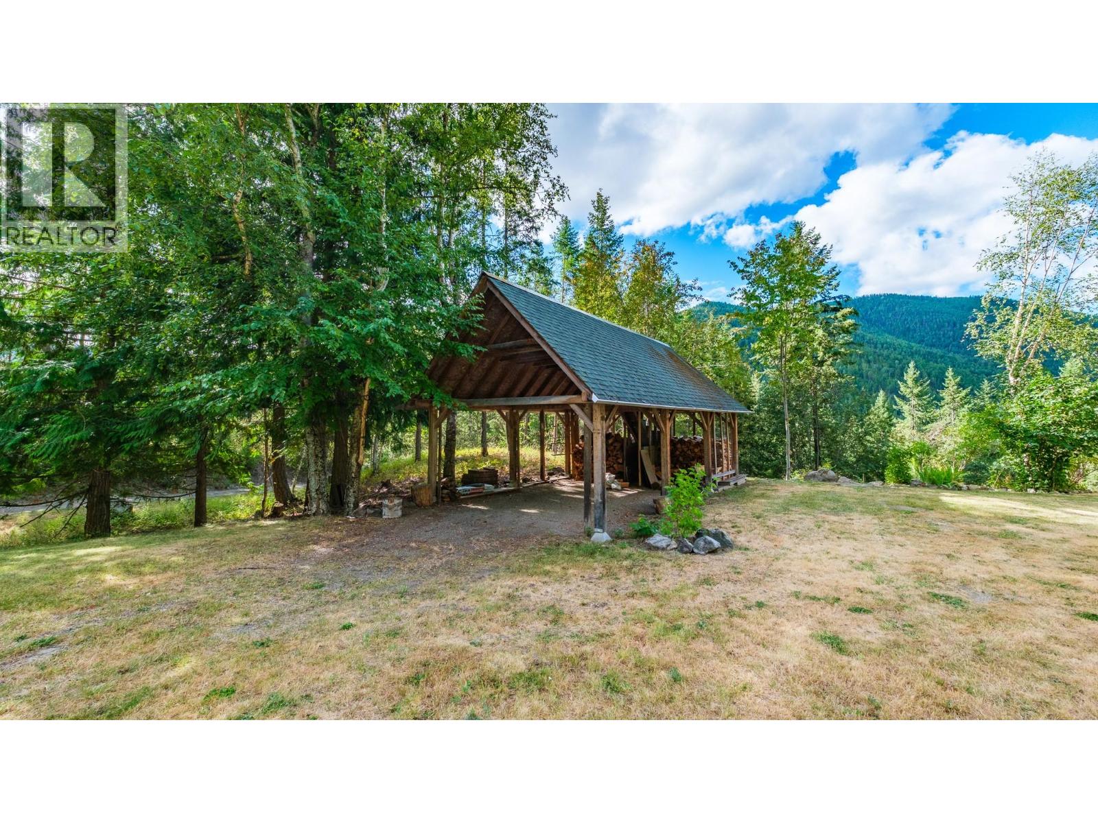 1249 Creighton Valley Road - 39