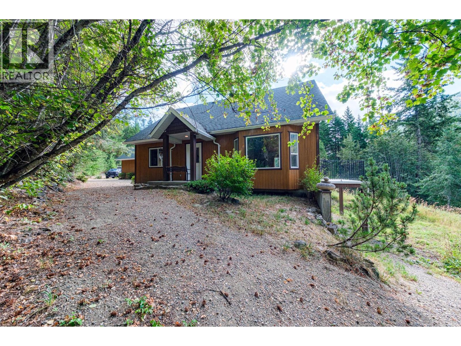 1249 Creighton Valley Road - Image 45