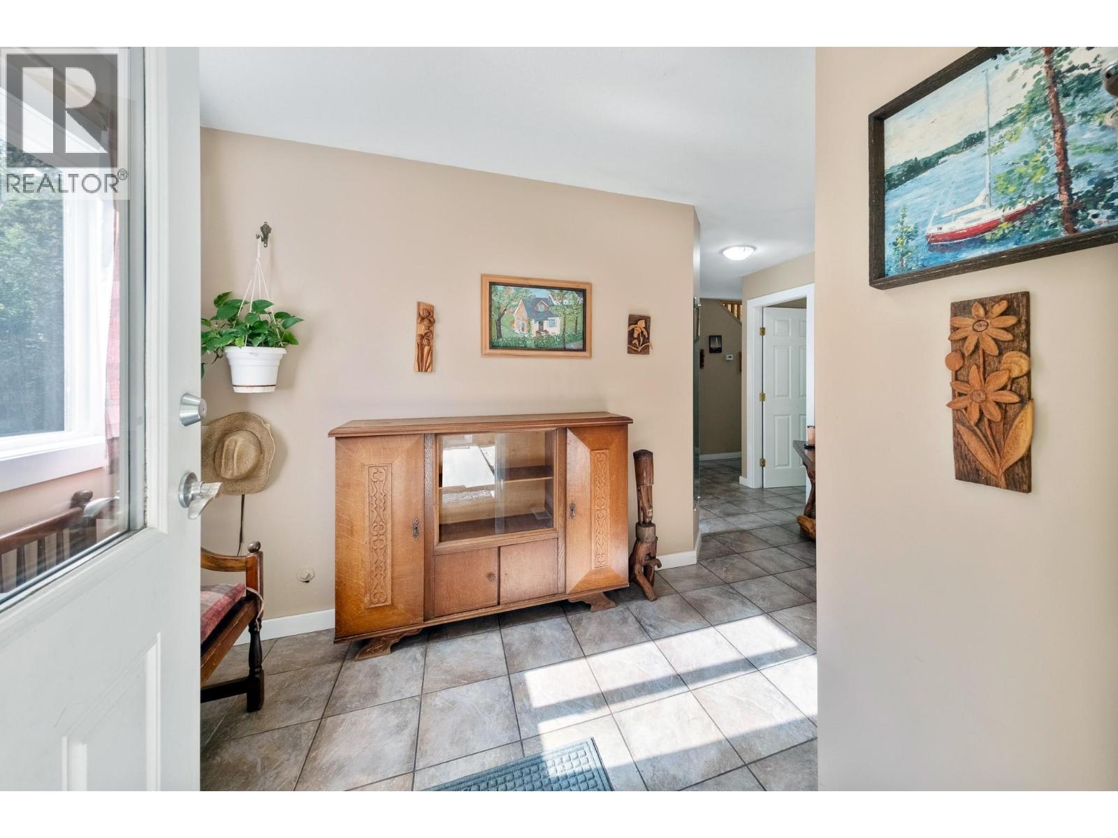 1249 Creighton Valley Road - 7