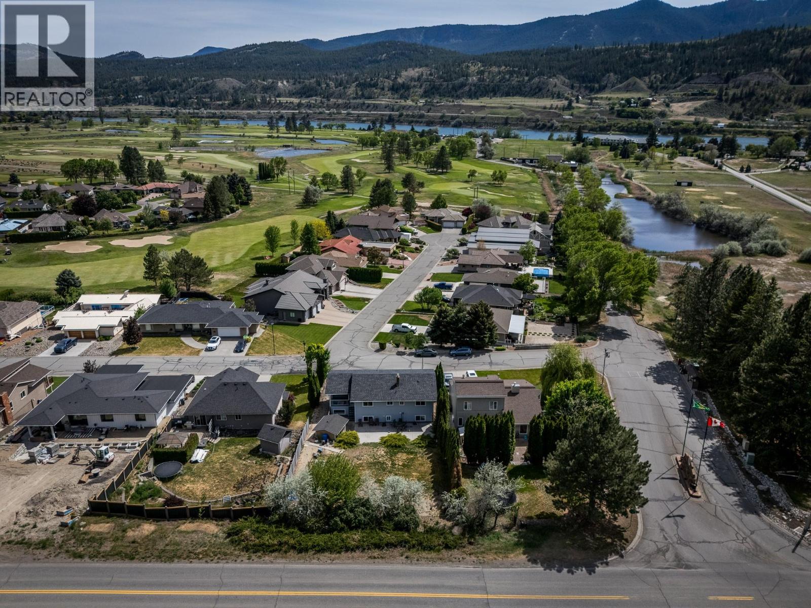 3445 NAVATANEE Drive - Image 33