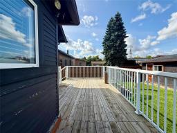 360 Queen Street W, Virden, MB R0M2C0 Photo 35