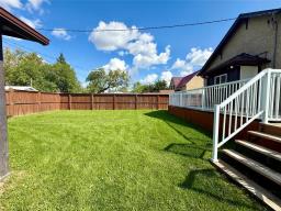 360 Queen Street W, Virden, MB R0M2C0 Photo 39