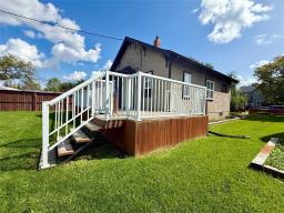 360 Queen Street W, Virden, MB R0M2C0 Photo 40