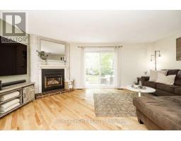 30 Berkshire Way, Ottawa, ON K2J2B2 Photo 11