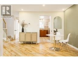 30 Berkshire Way, Ottawa, ON K2J2B2 Photo 12