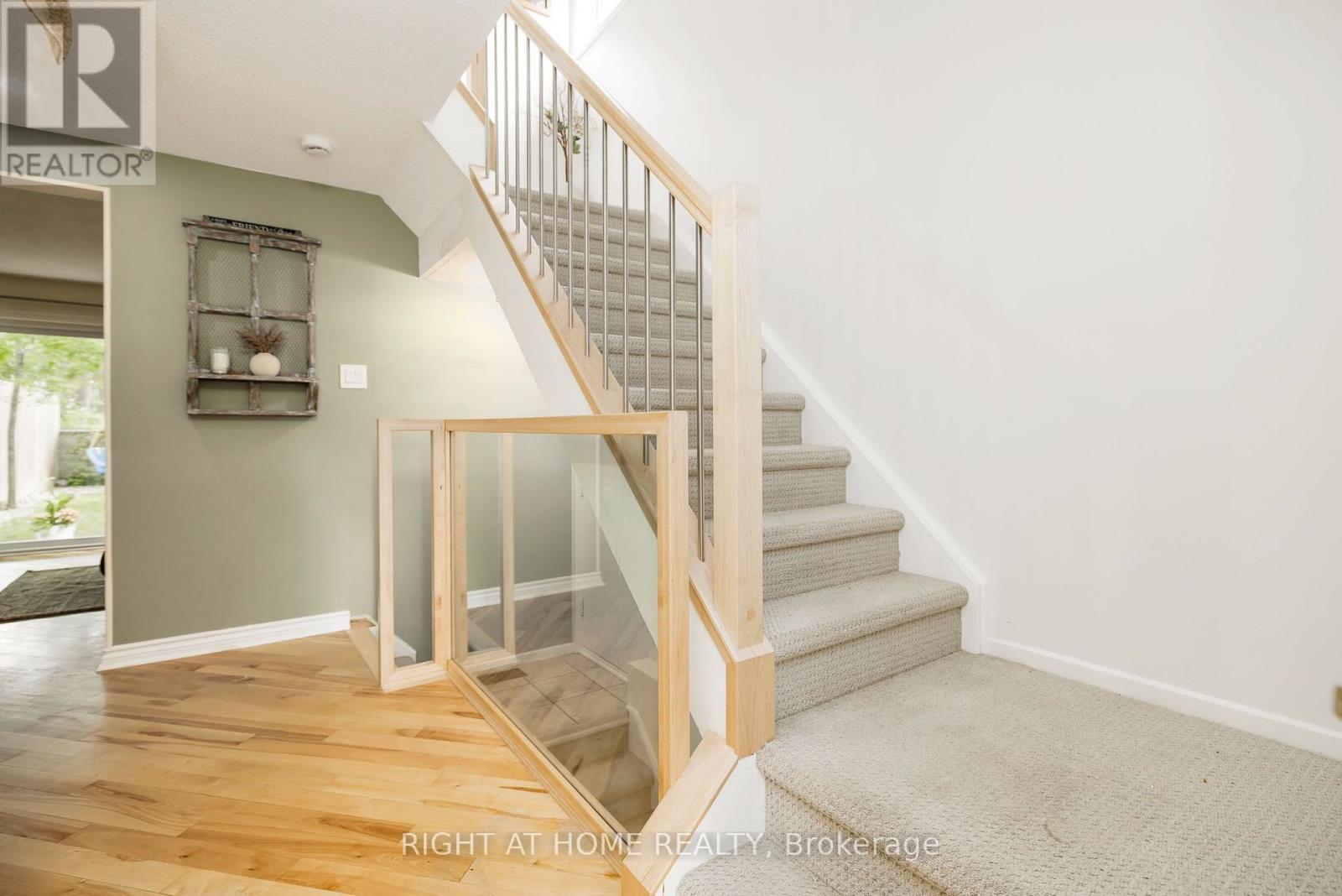 30 BERKSHIRE WAY - Image 18