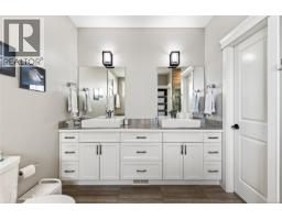 808 Timberline Dr, Campbell River, BC V9H0C8 Photo 22