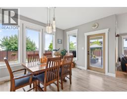 808 Timberline Dr, Campbell River, BC V9H0C8 Photo 17