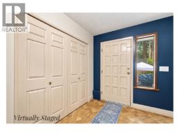 1523 Grandview Road, Gibsons, BC V0N1V5 Photo 6