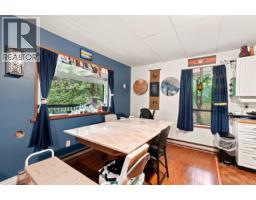 1523 Grandview Road, Gibsons, BC V0N1V5 Photo 35