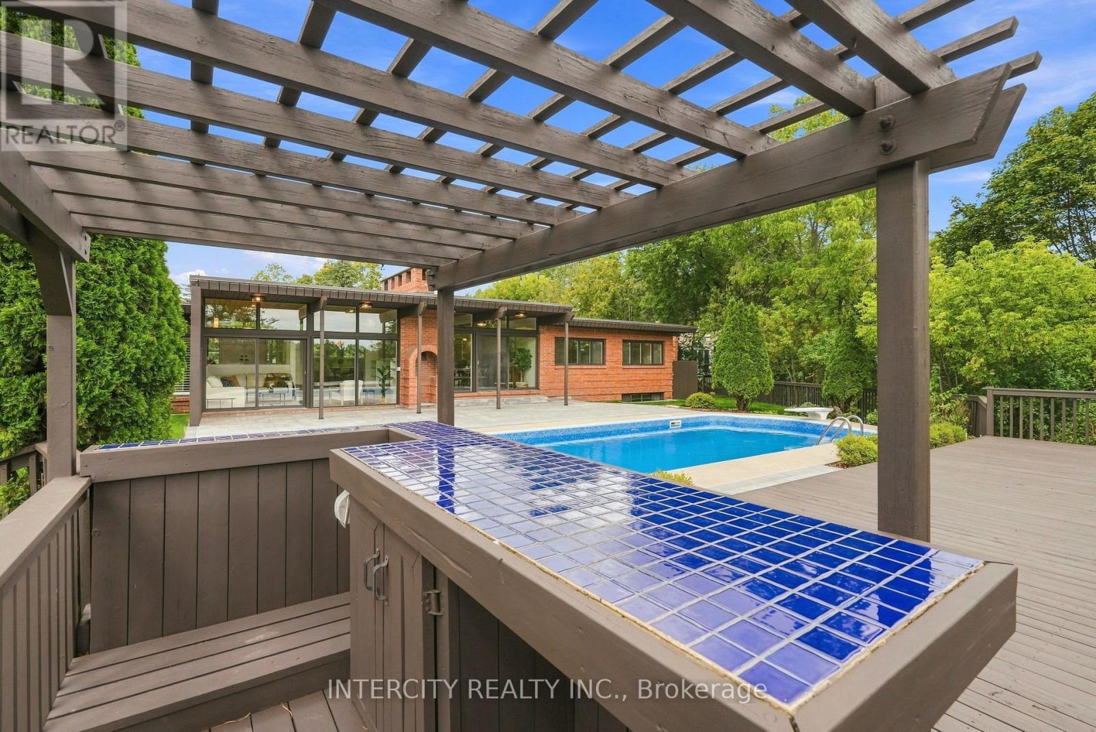 100 Ravendale Court, Vaughan, ON photo 31