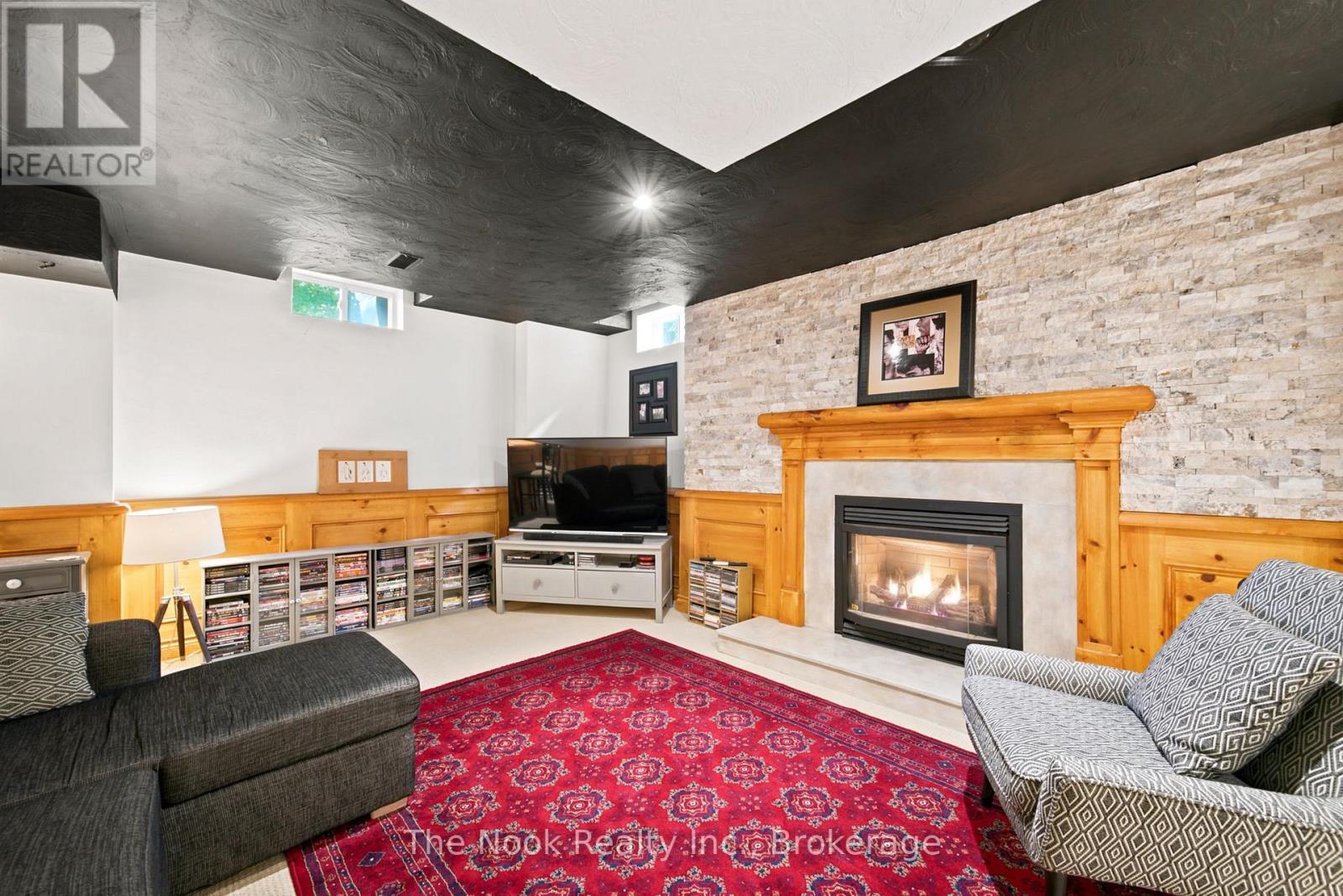 1018 LOCKWOOD CIRCLE - Image 43