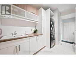 1018 Lockwood Circle, Newmarket, ON L3X1M2 Photo 21