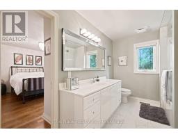 1018 Lockwood Circle, Newmarket, ON L3X1M2 Photo 36