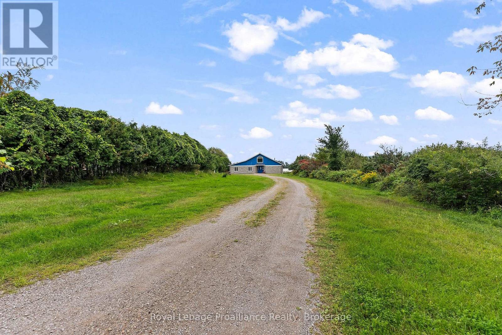 137 LAKESHORE DRIVE - 42