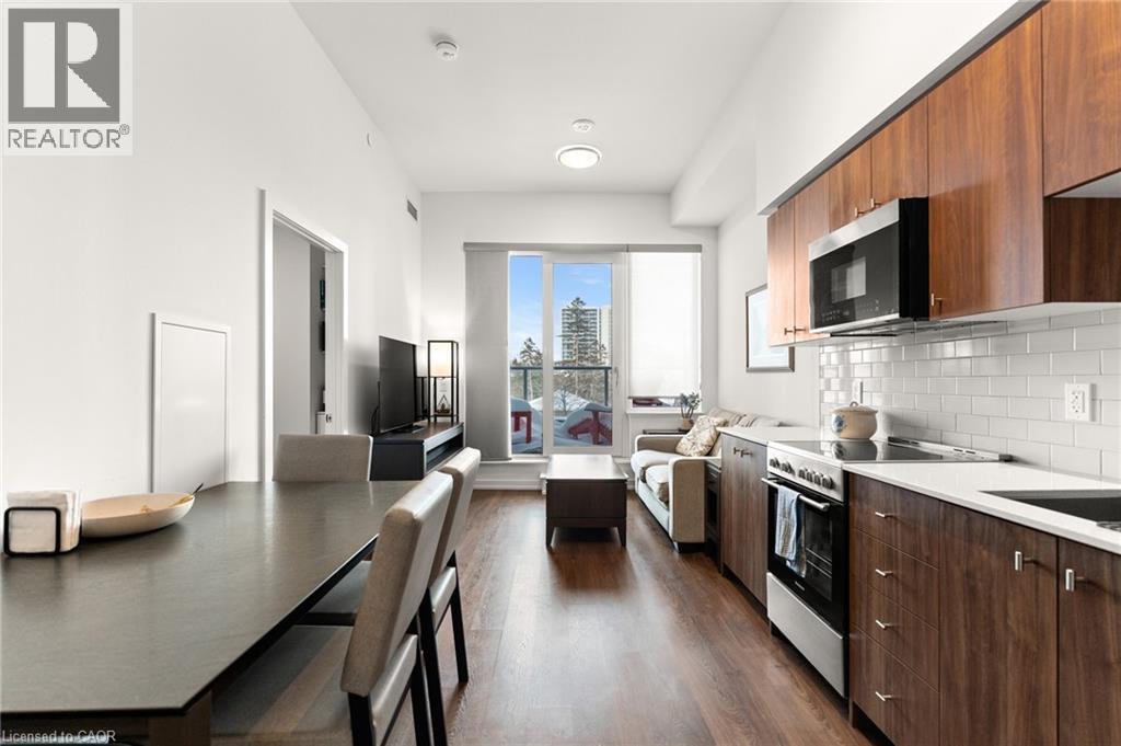 #317 15 WELLINGTON Street S - 1