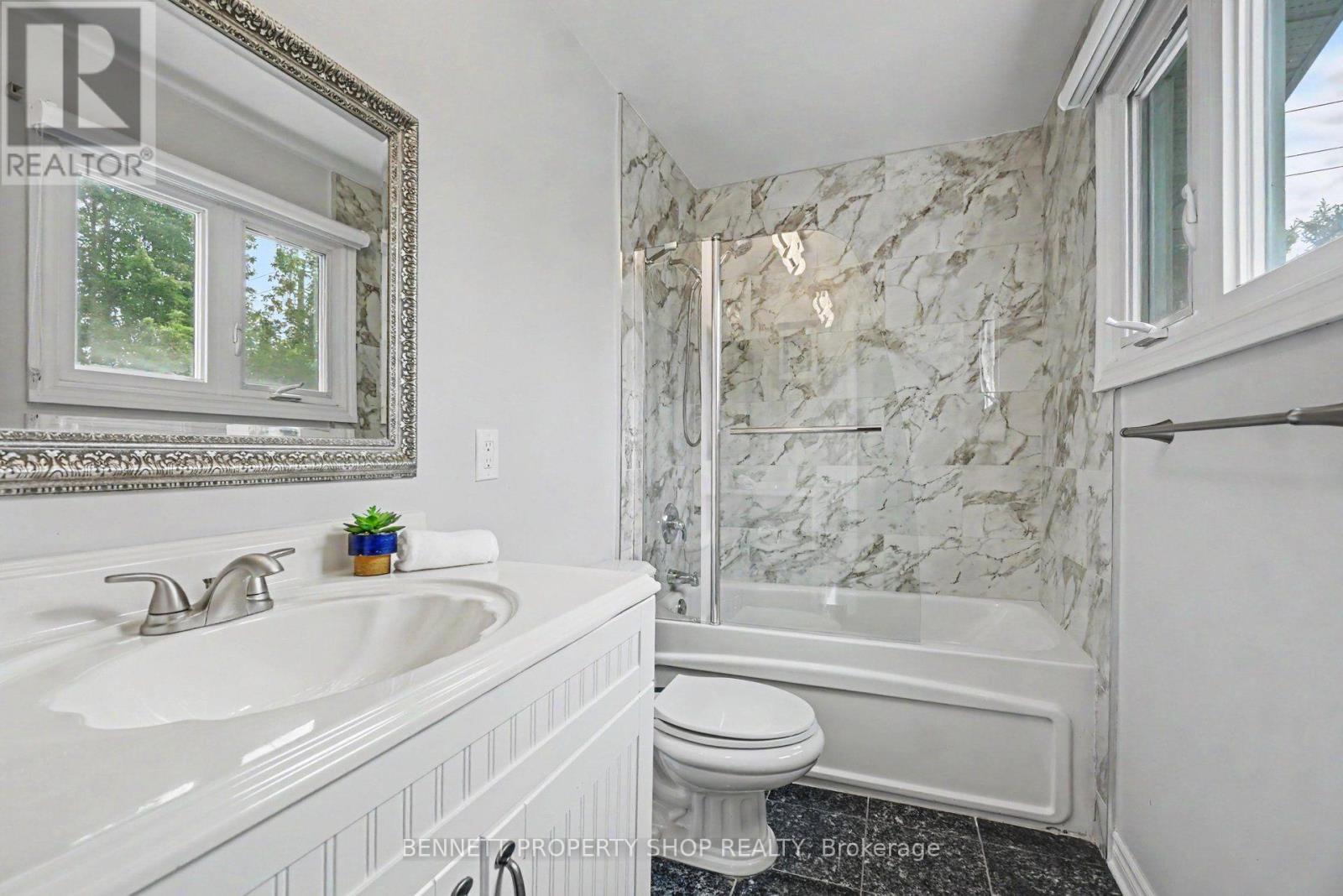 1902 FEATHERSTON DRIVE - 22