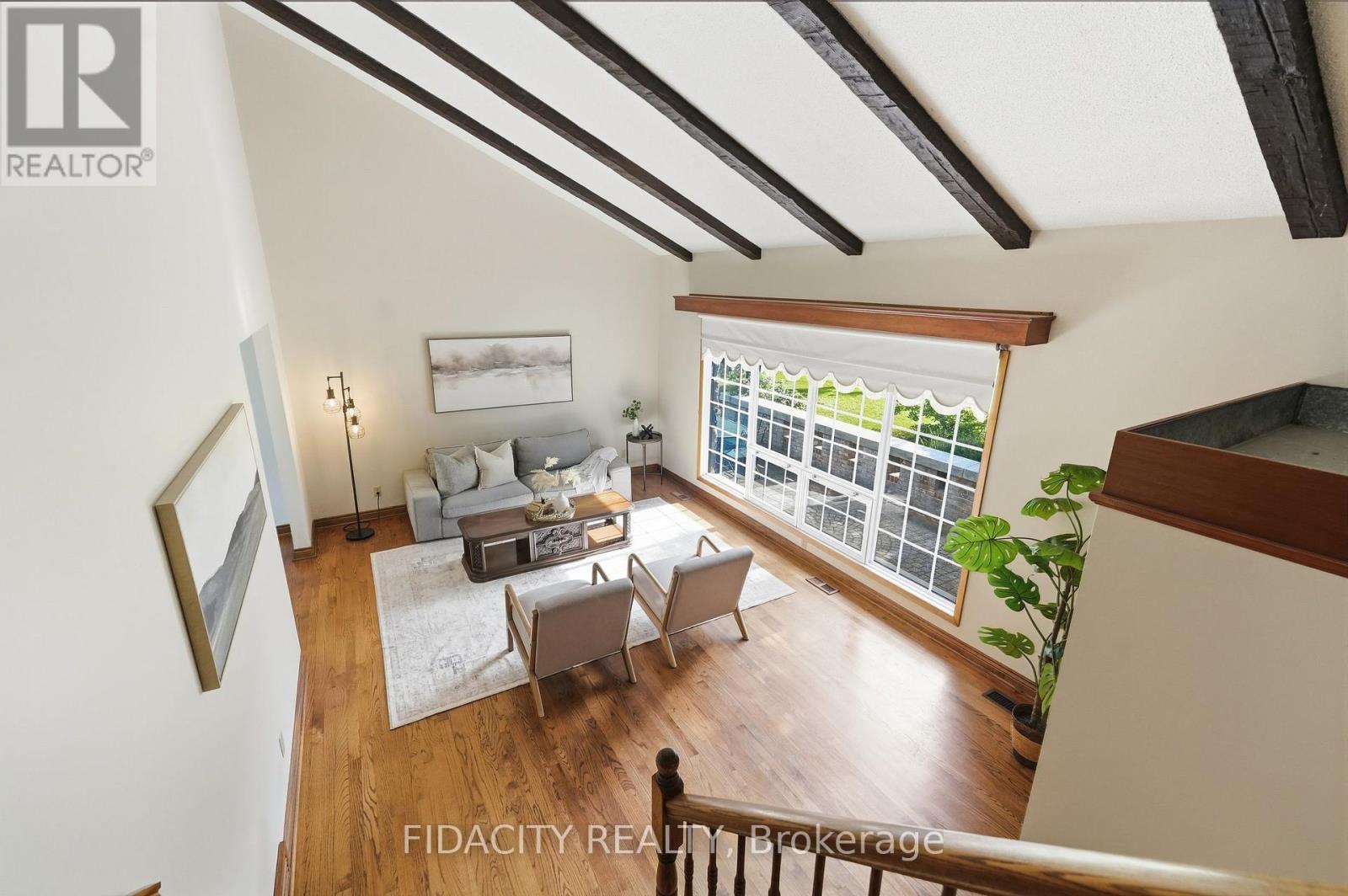 45 CORTLEIGH DRIVE - 9