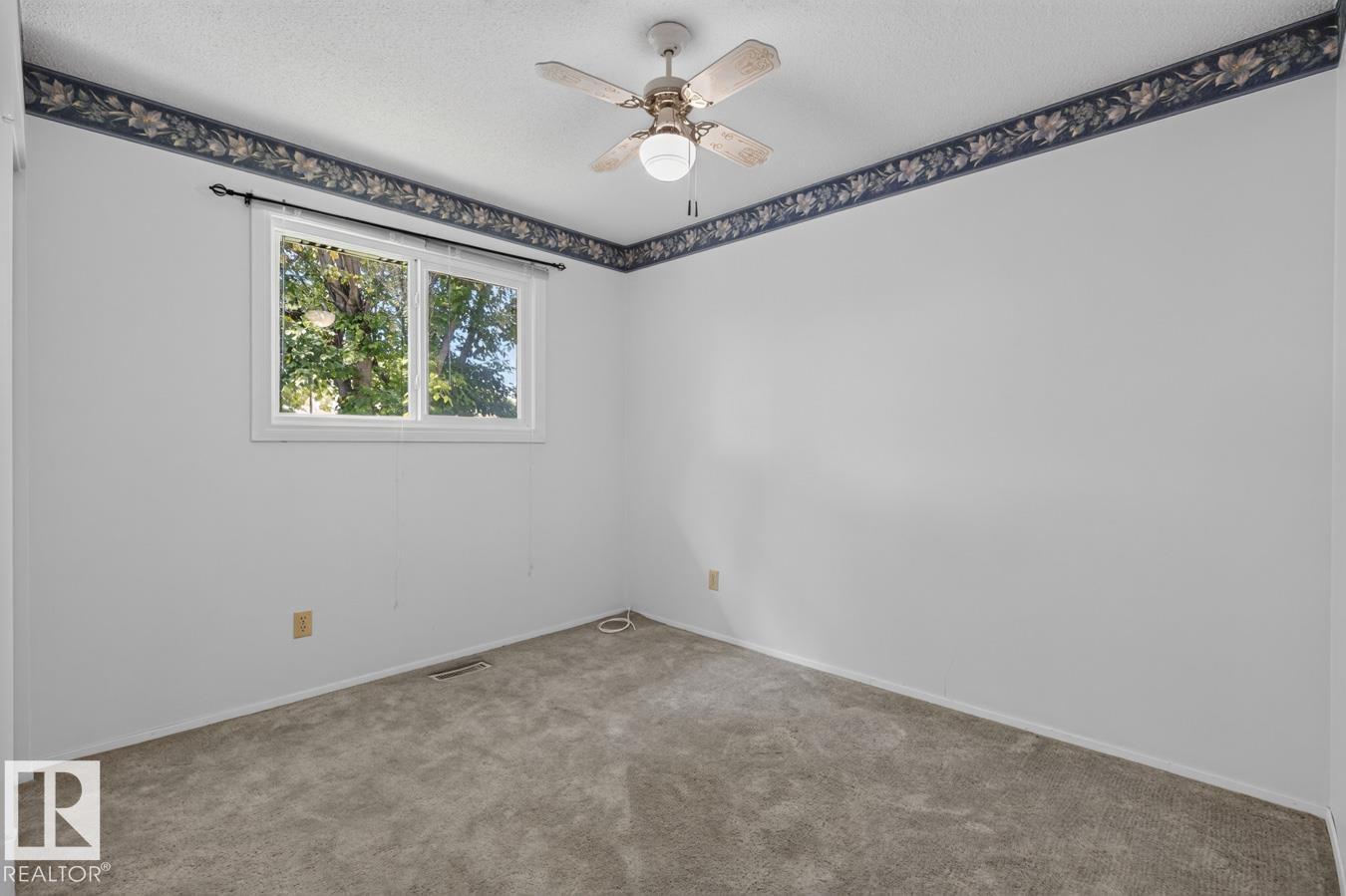 76 CORINTHIA DR - 19
