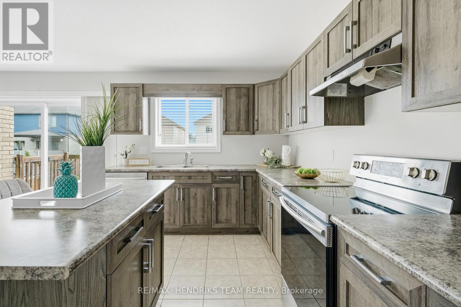 12 RILEY AVENUE - Image 17