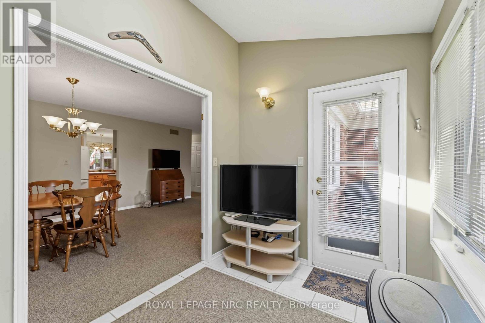 #10 4107 BUTTERNUT COURT - Image 19