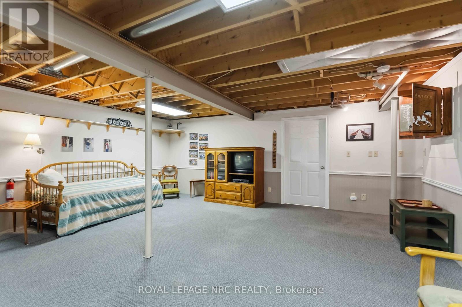 #10 4107 BUTTERNUT COURT - Image 29