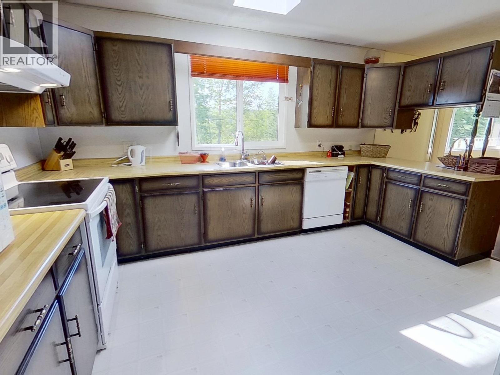 5720 QUESNEL-HIXON ROAD - 8