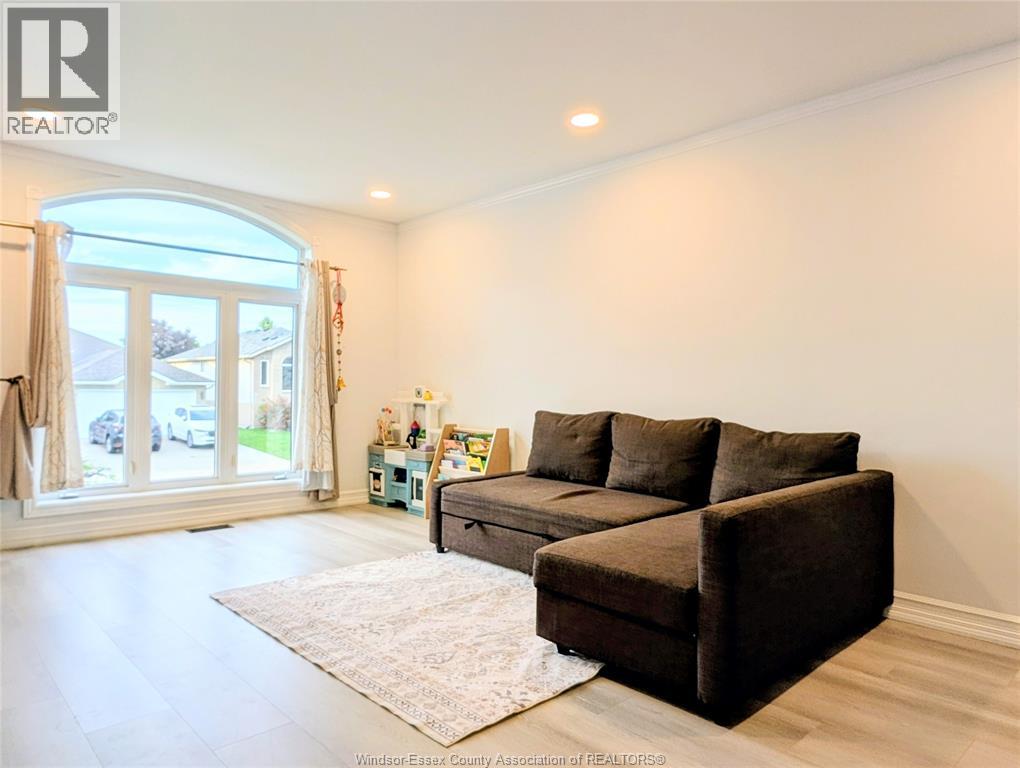 4465 SPAGO CRESCENT - 4