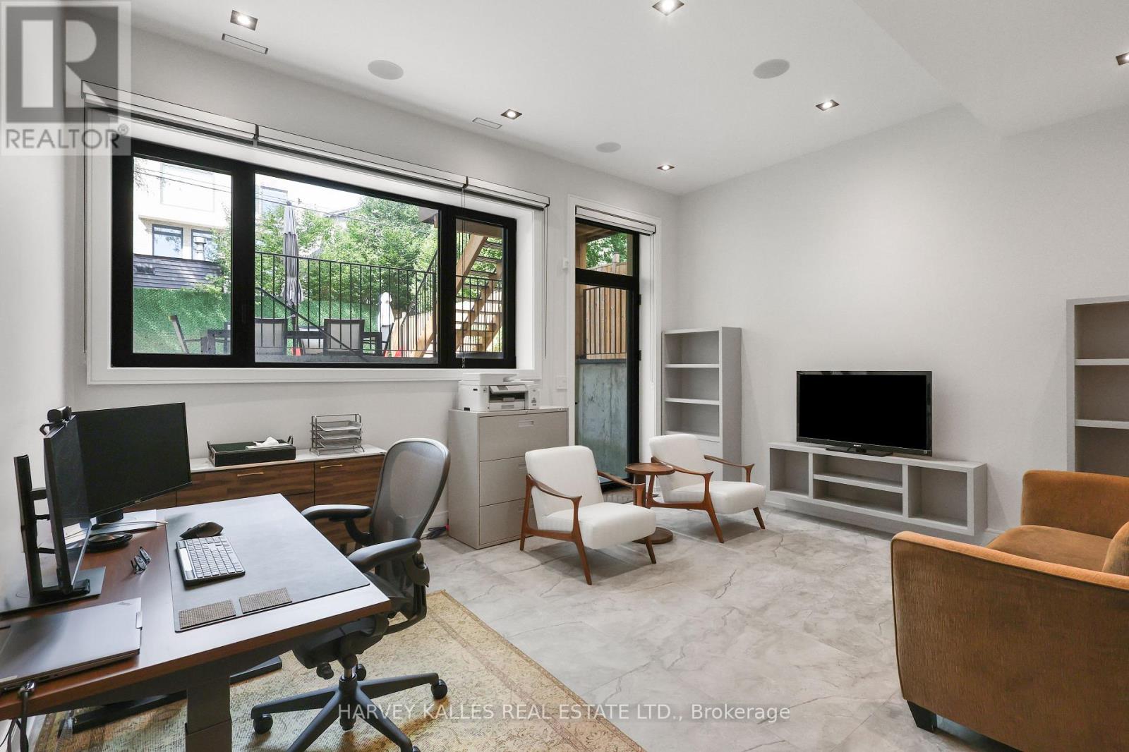 90 ROE AVENUE - Image 44