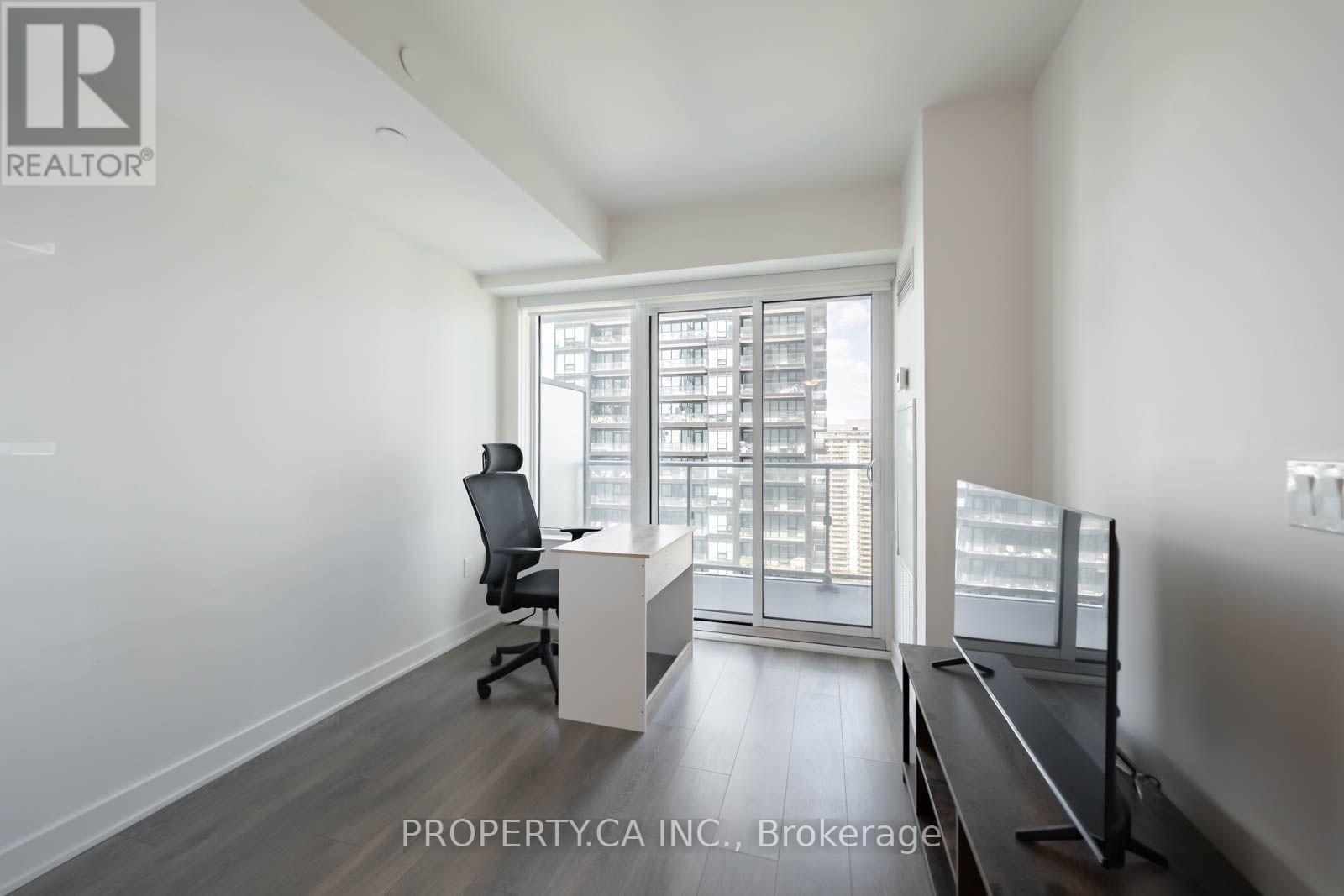 #2612 99 BROADWAY AVENUE - 6