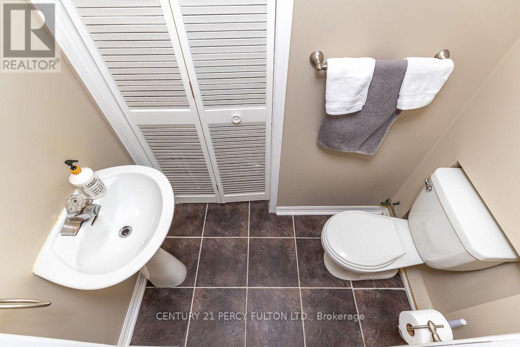 28 RUMI CRESCENT - 11