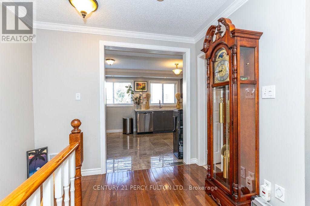 28 RUMI CRESCENT - 13