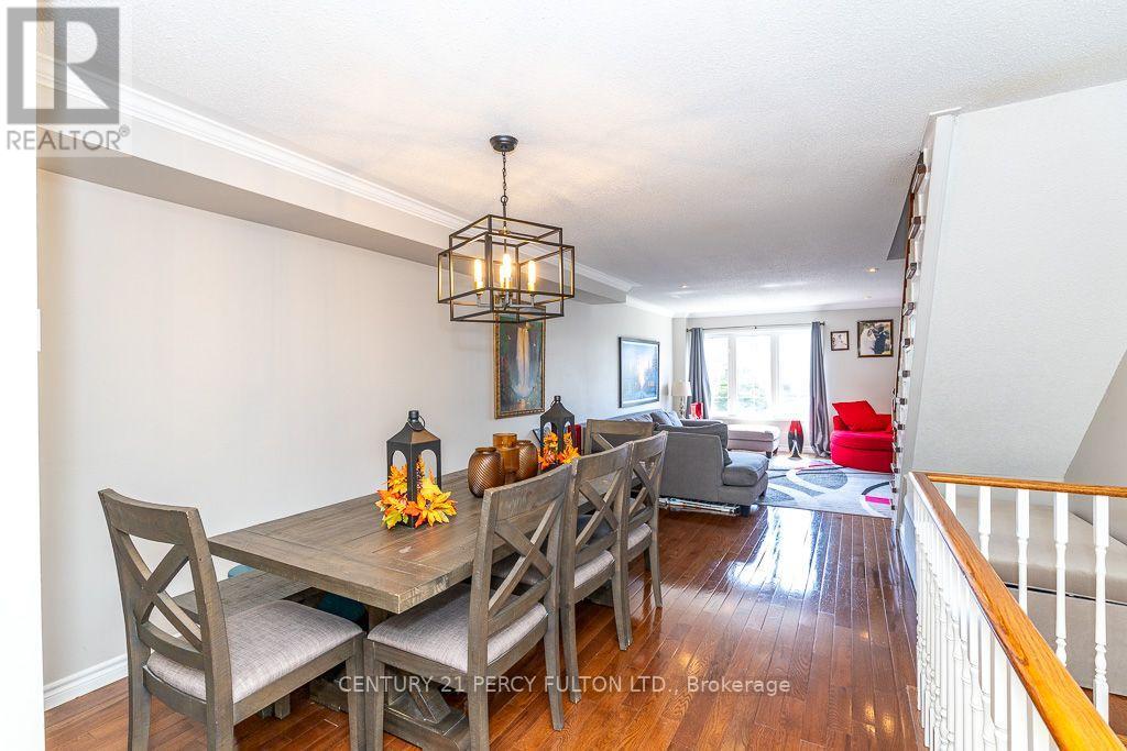 28 RUMI CRESCENT - 21