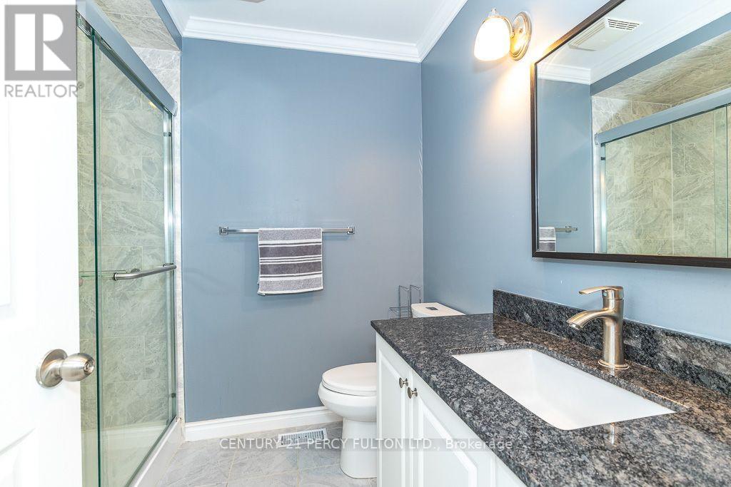 28 RUMI CRESCENT - 34