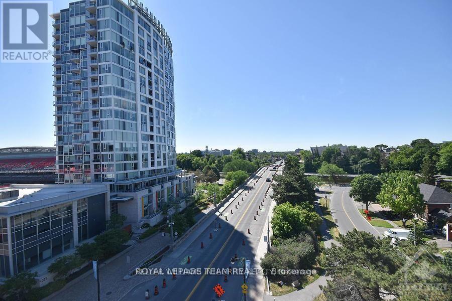 2 Bed, 2 Bath House for Sale in Ottawa – 1014 BANK STREET, Ottawa – MLS# X13760668 - Image 22