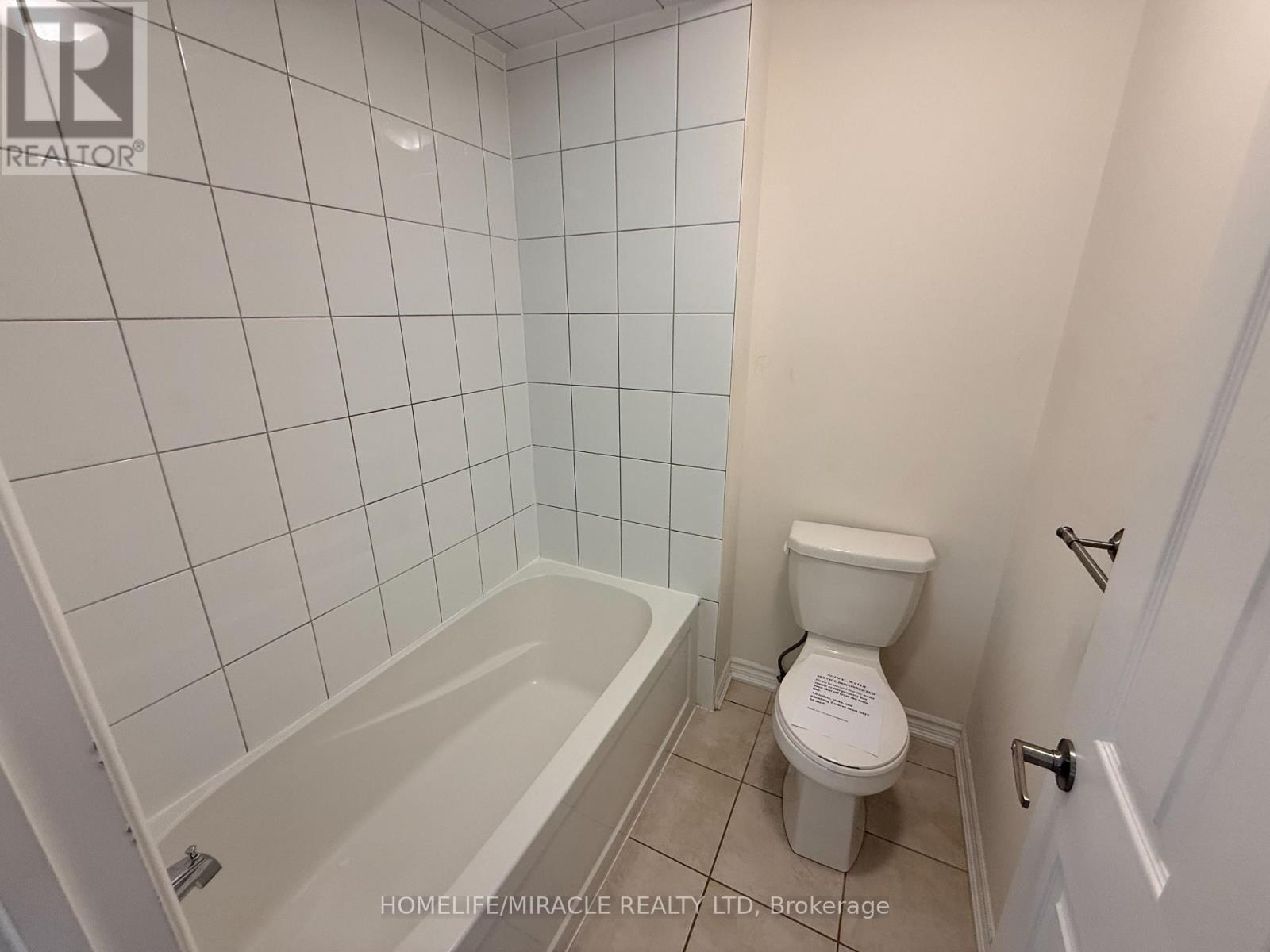 42 ARTHUR MCLAUGHLIN STREET - Image 26