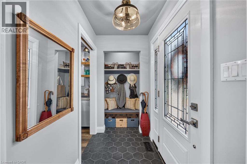 58 CHELTONWOOD Avenue — photo 3